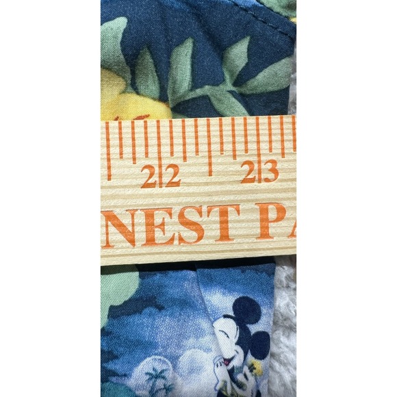 Disney Parks Shirt Mens XL‎ Hawaiian Mickey Mouse Blue Button Up Rayon - Picture 8 of 9